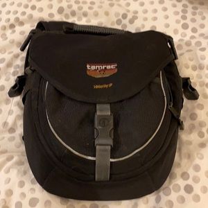Tamrac Velocity 9 camera bag